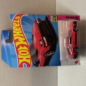 D10  Hot Wheels 82 Toyota  Supra JDM import with shipping protector